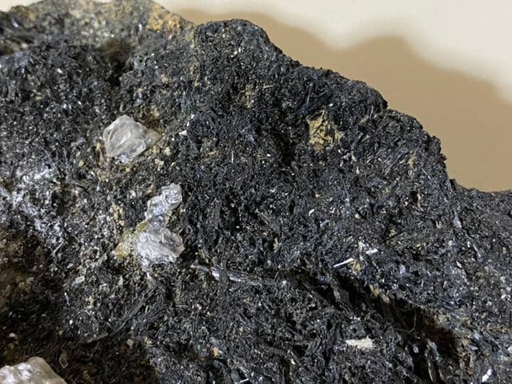 骨水晶　bone quartz  緑簾石　661g