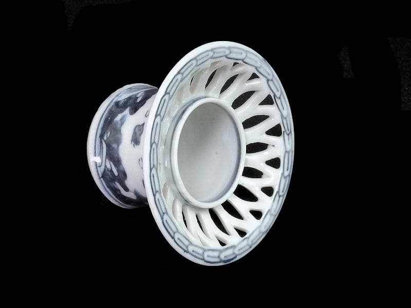 古伊万里　染付　透かし　波千鳥の図　盃台　D195AS-fbhb