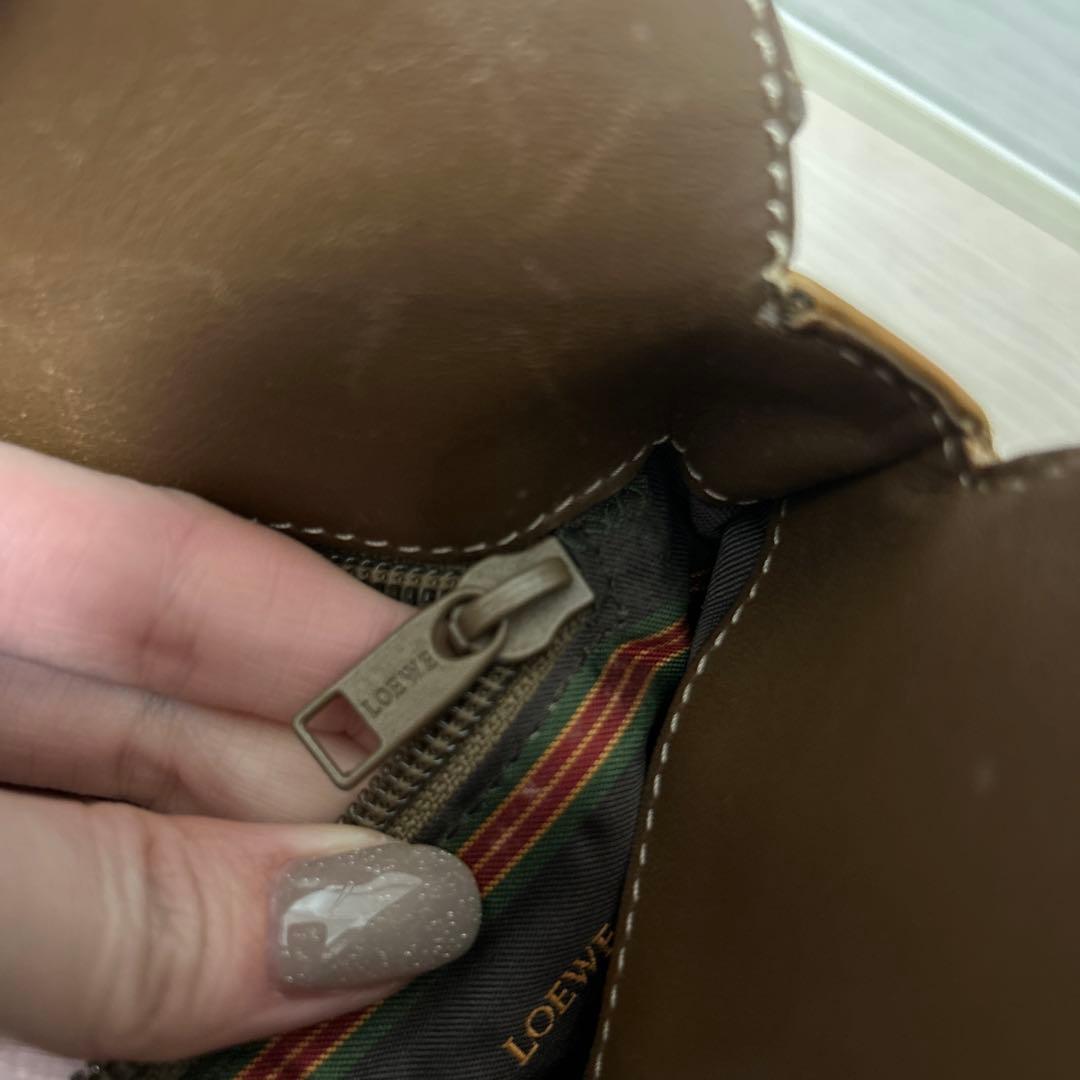 ロエベ　ハンドバッグ　アマソナ