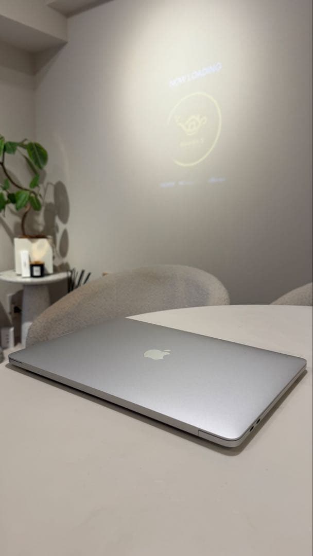 【激安・美品】MacBookPro 13インチ Appleシルバー 本体