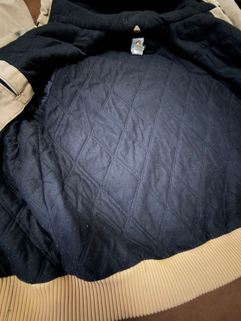 刺さる人に刺さる系✨ Carhartt XL アクティブジャケット