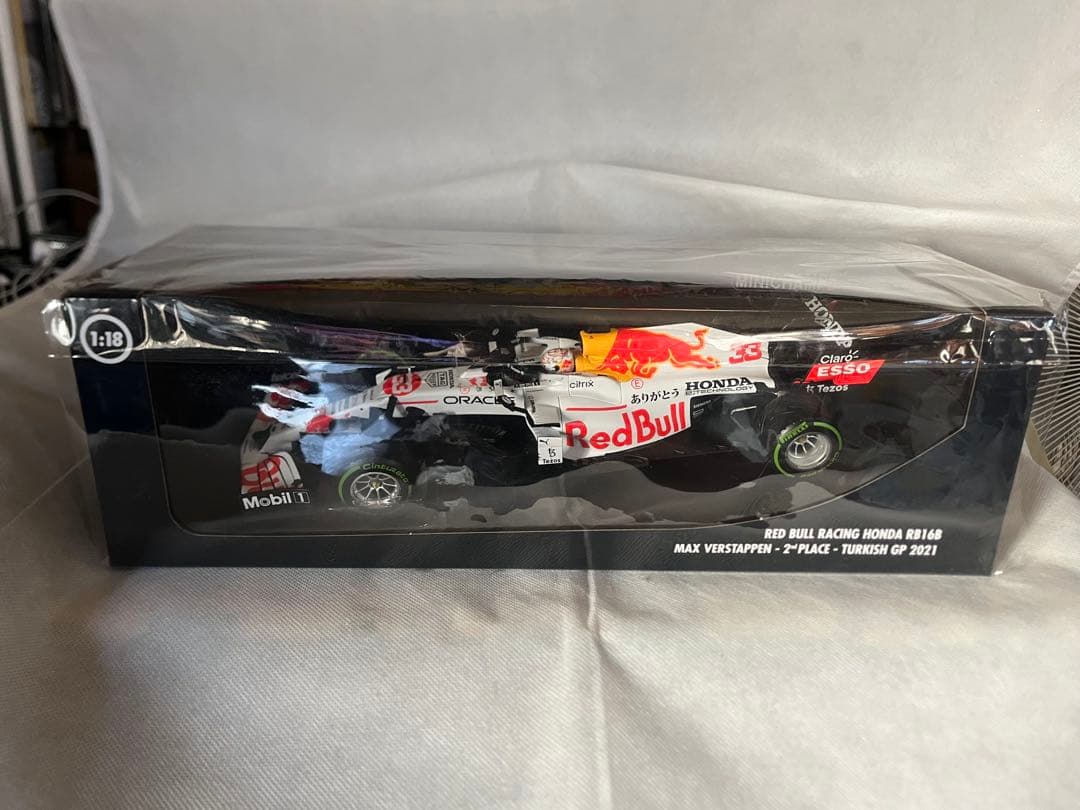 ミニチャンプス1/18レッドブルF1マックスフェルスタッペントルコGP2021年
