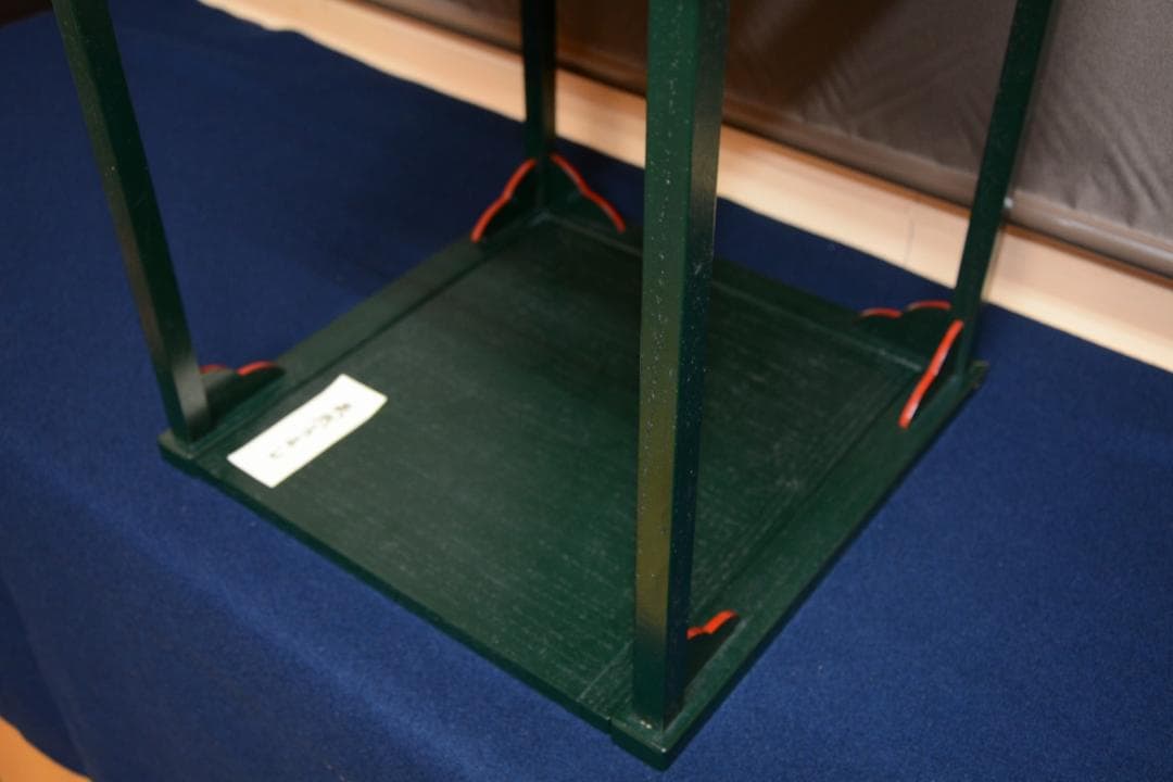 茶道具　美品　糸巻棚　天然漆　青漆爪紅　碌々斎好写　京塗師　川瀬表完作　中古品