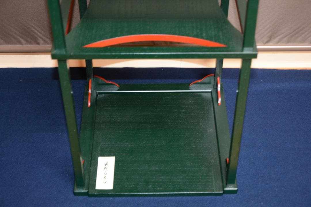 茶道具　美品　糸巻棚　天然漆　青漆爪紅　碌々斎好写　京塗師　川瀬表完作　中古品