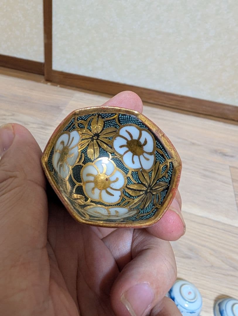 レトロ九谷焼おちょこ15個セット