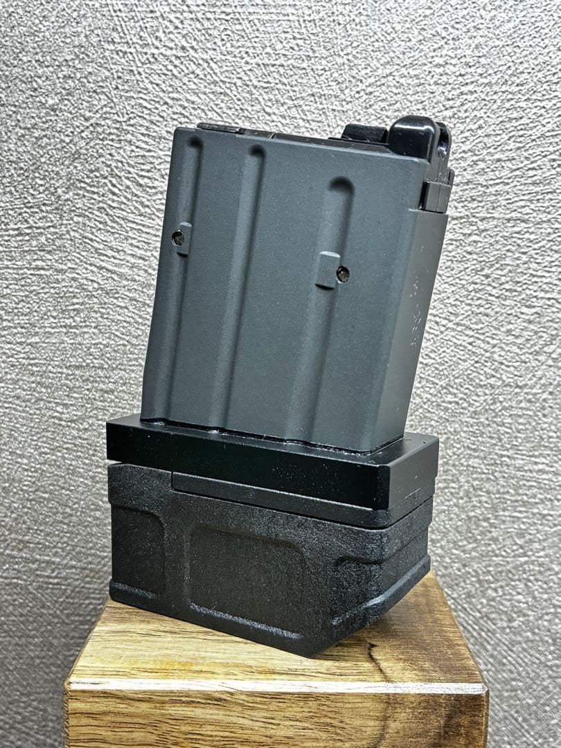 R7-21 東京マルイ GBB M4 マガジンアダプター 外部ソース仕様