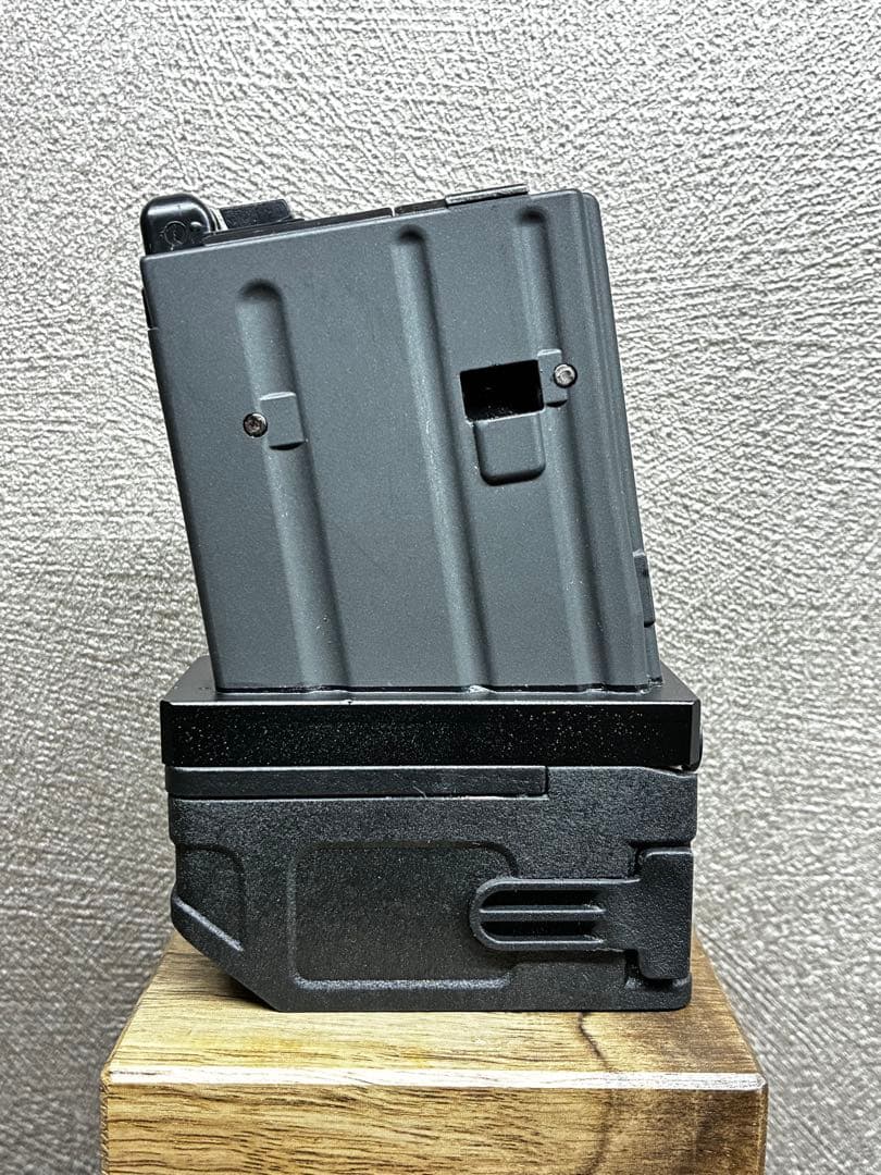 R7-21 東京マルイ GBB M4 マガジンアダプター 外部ソース仕様