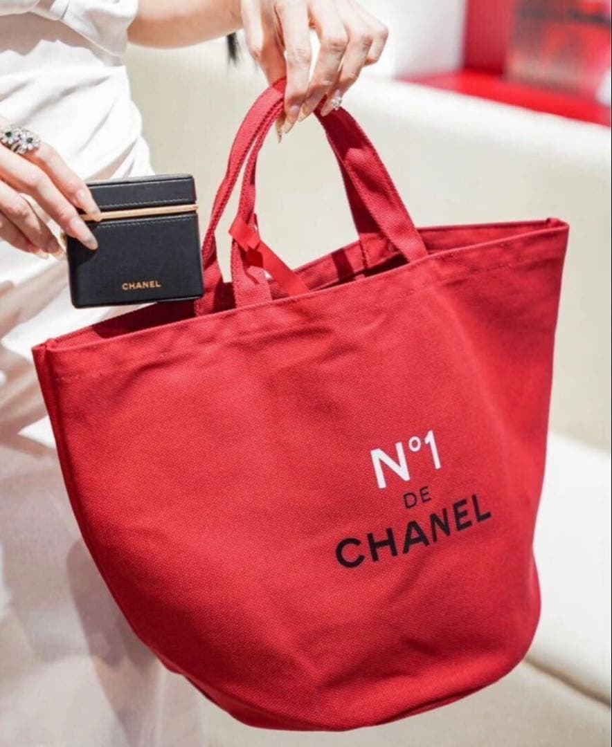 専用❗️CHANEL ノベルティ リップケース ミニショルダーバッグ 黒