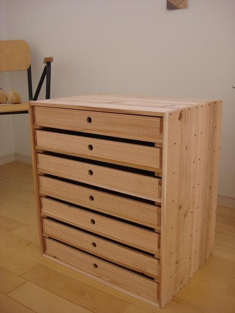 Pumpk★送料込み★A3丸穴4段引き出し