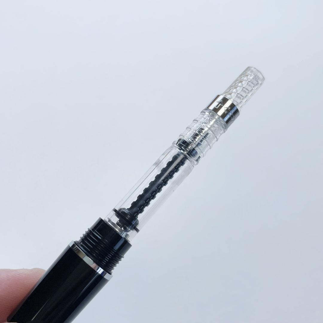 Pilot Elabo エラボ 万年筆 黒 SFペン先