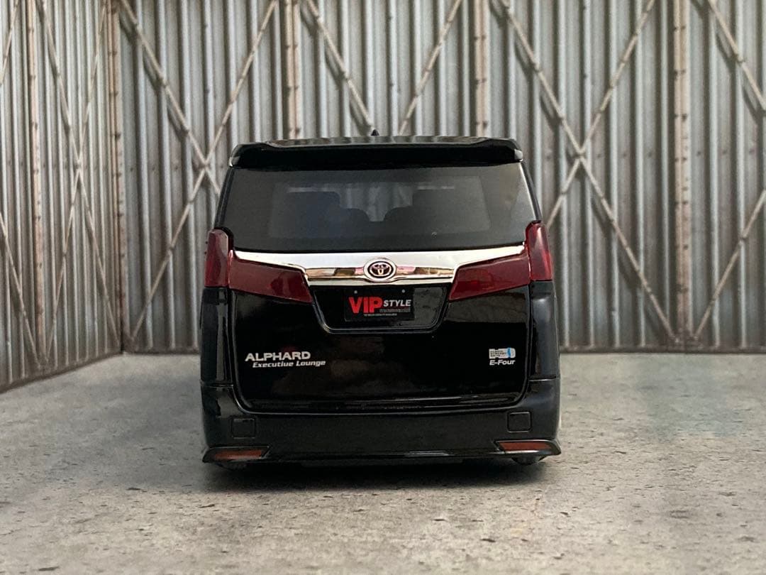 1/24 トヨタ アルファード（VIPカスタム品）