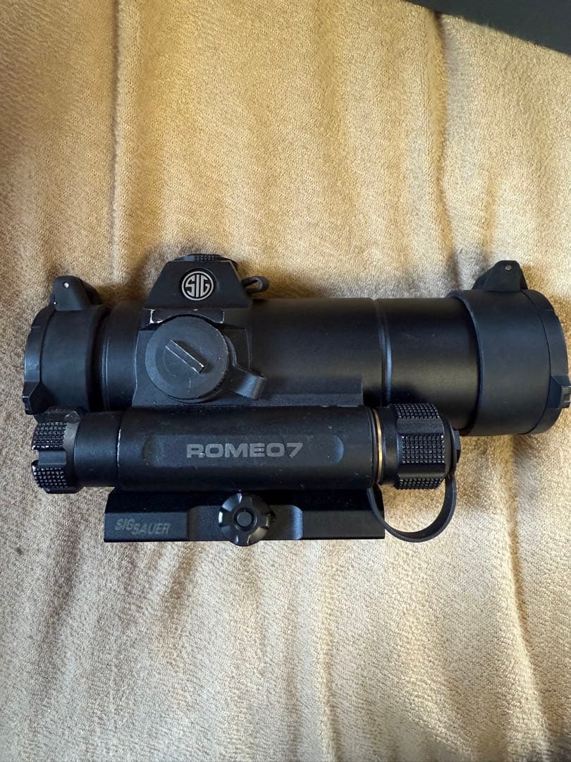 実物　SIG SAUER ROMEO7 光学サイト