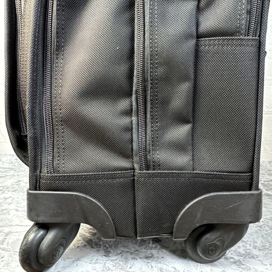 【良品】VICTORINOX ヴィクトリノックス キャリーケース 4輪 バッグ