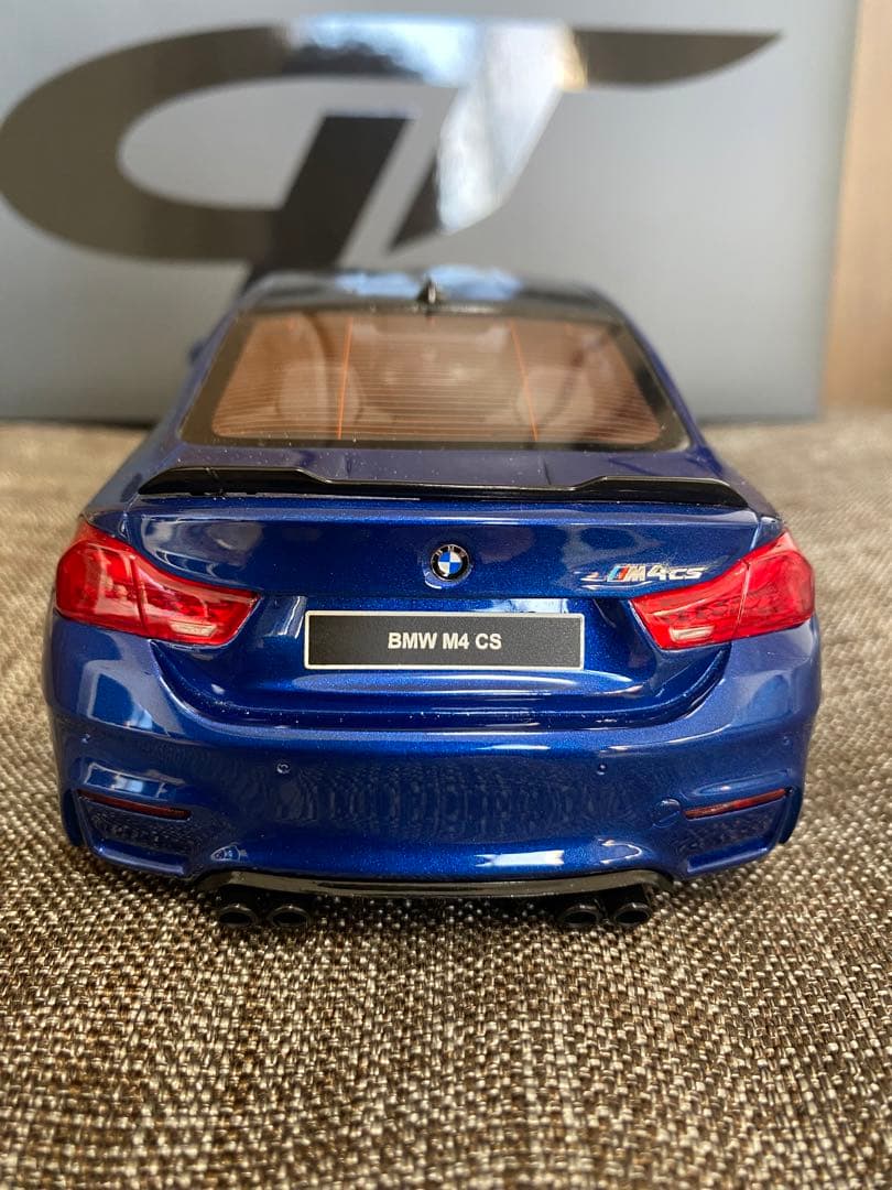 限定出品　BMWM4CS GT SPIRIT 1/18 ミニカー