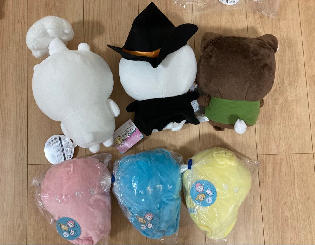 ちいかわ だららん パジャマBIG ぬいぐるみ まとめ売り １３点