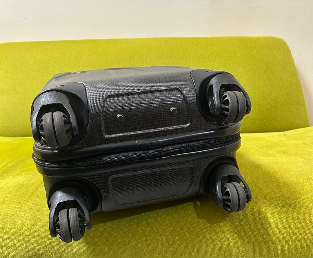 サムソナイト　キャリーケース 機内持込サイズ