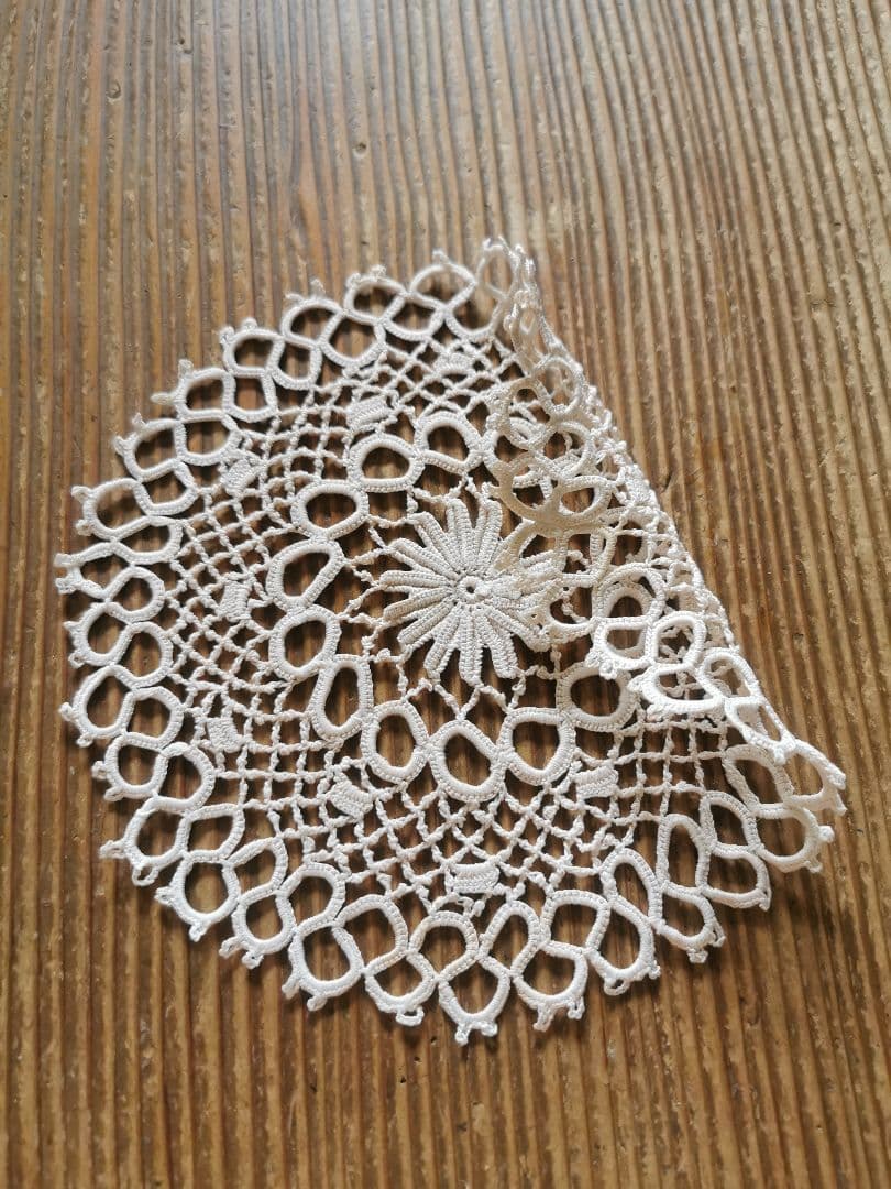 アンティークフランス アイリッシュクロシェ アイボリー花型ドイリー タティング