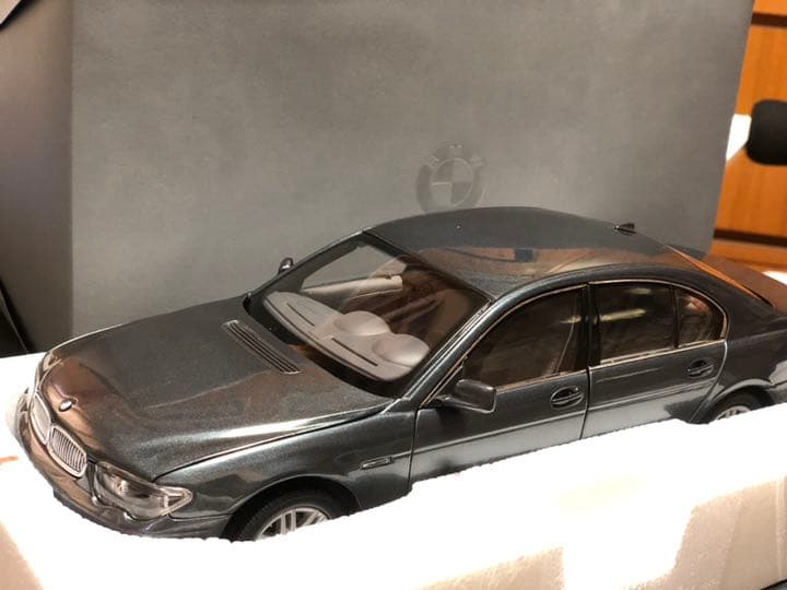 【希少 箱付き極上美品】BMW 7series