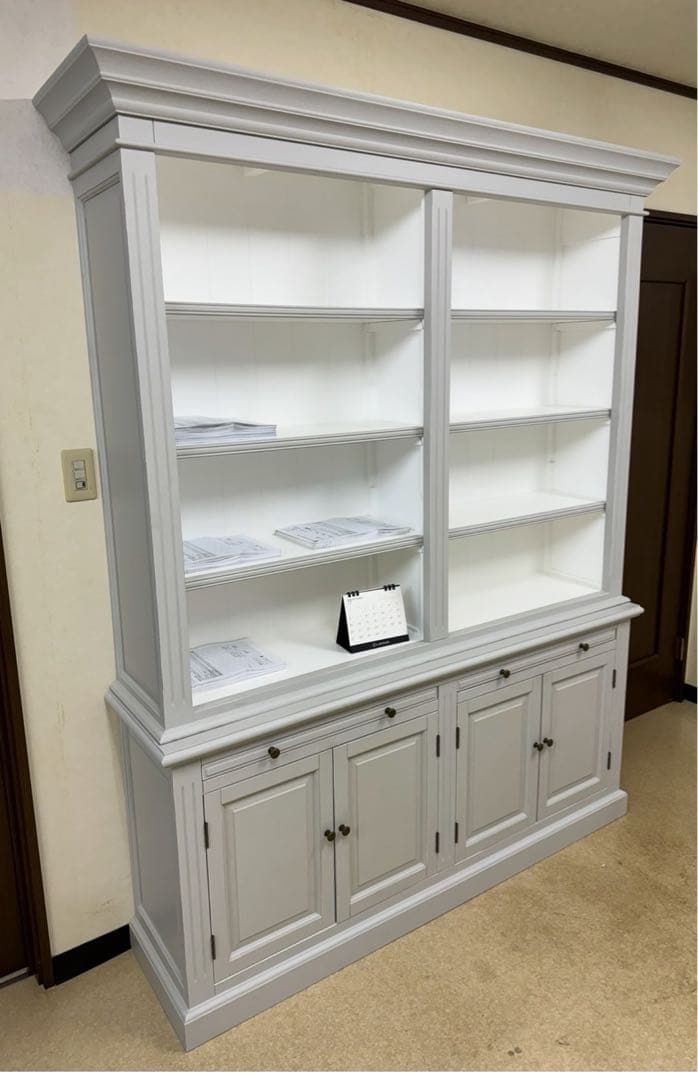 超美品　サラグレース　ディスプレイシェルフ　食器棚　ライトグレー