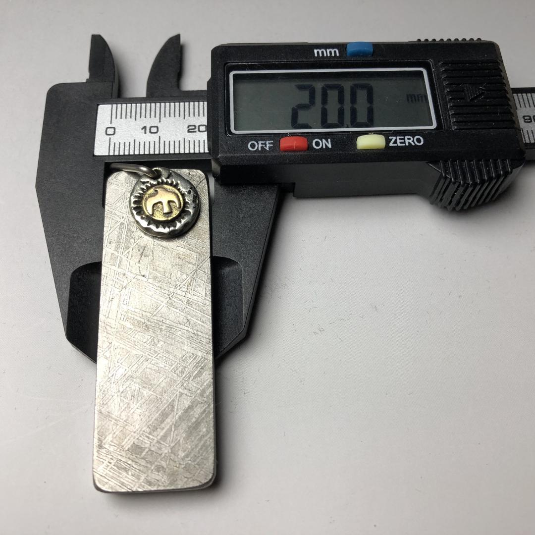 ムオニオナルスタ隕石　メッキ処理済み　ペンダントトップ　 鉄隕石　重さ約61ｇ