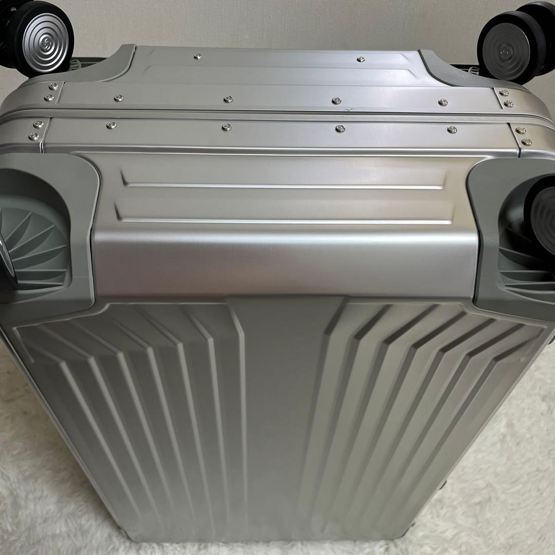 未使用品✨サムソナイト　ライトボックス　アルミニウム素材　スピナー69 71L