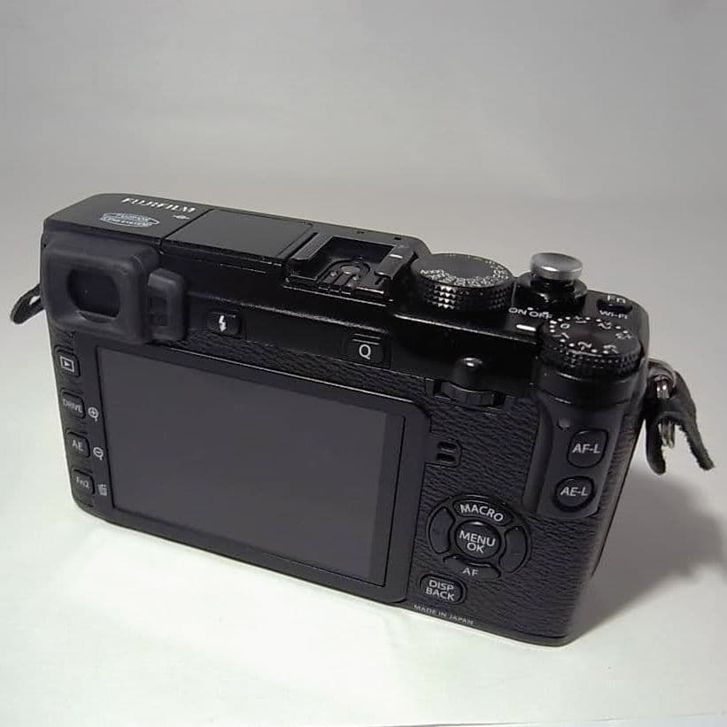 Fujifilm X-E2 ミラーレス一眼 ケース付き