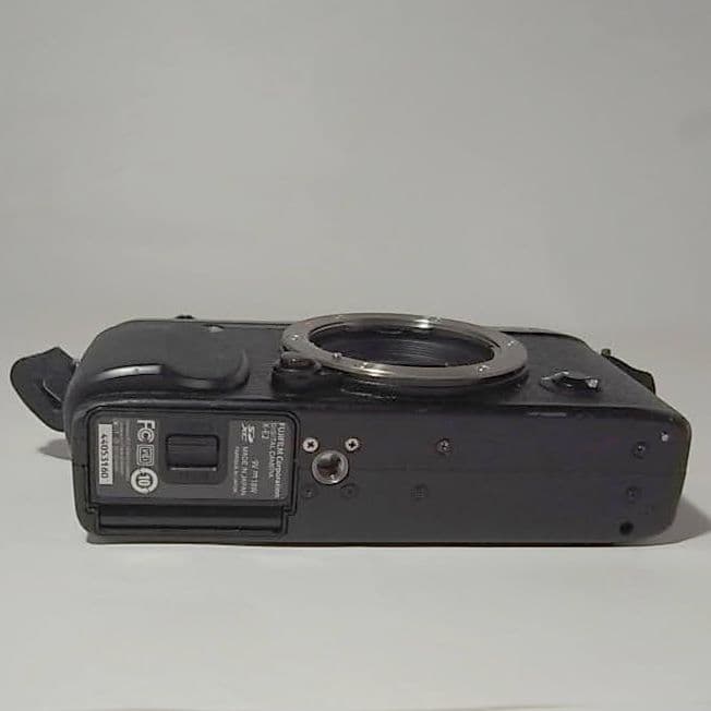 Fujifilm X-E2 ミラーレス一眼 ケース付き