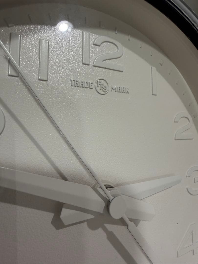 Pacific Furniture Service 壁掛け時計