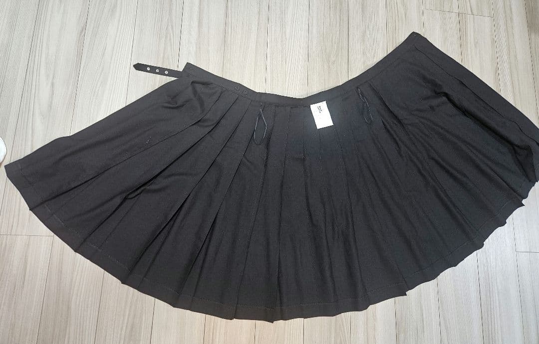 【sale】noir kei ninomiya巻きプリーツスカート