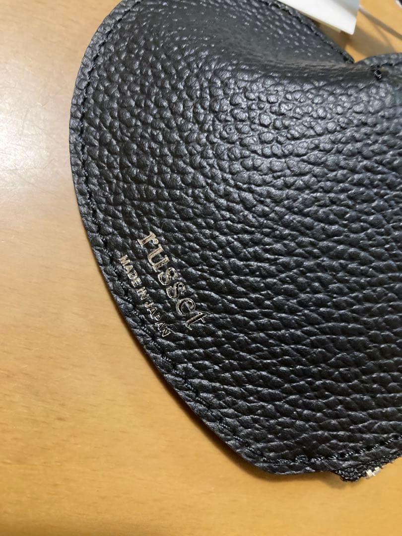 ラシット　レザーハートチャーム