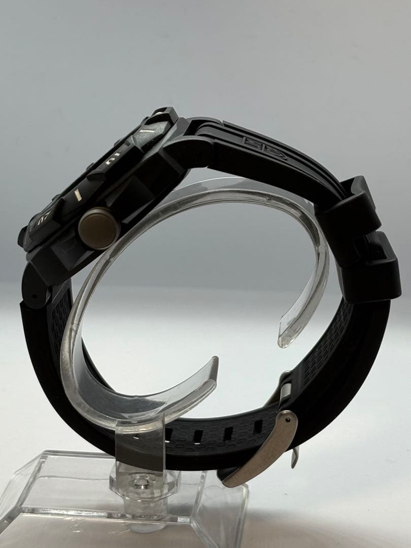 ルミノックス　腕時計　ブラック　ラバーベルト