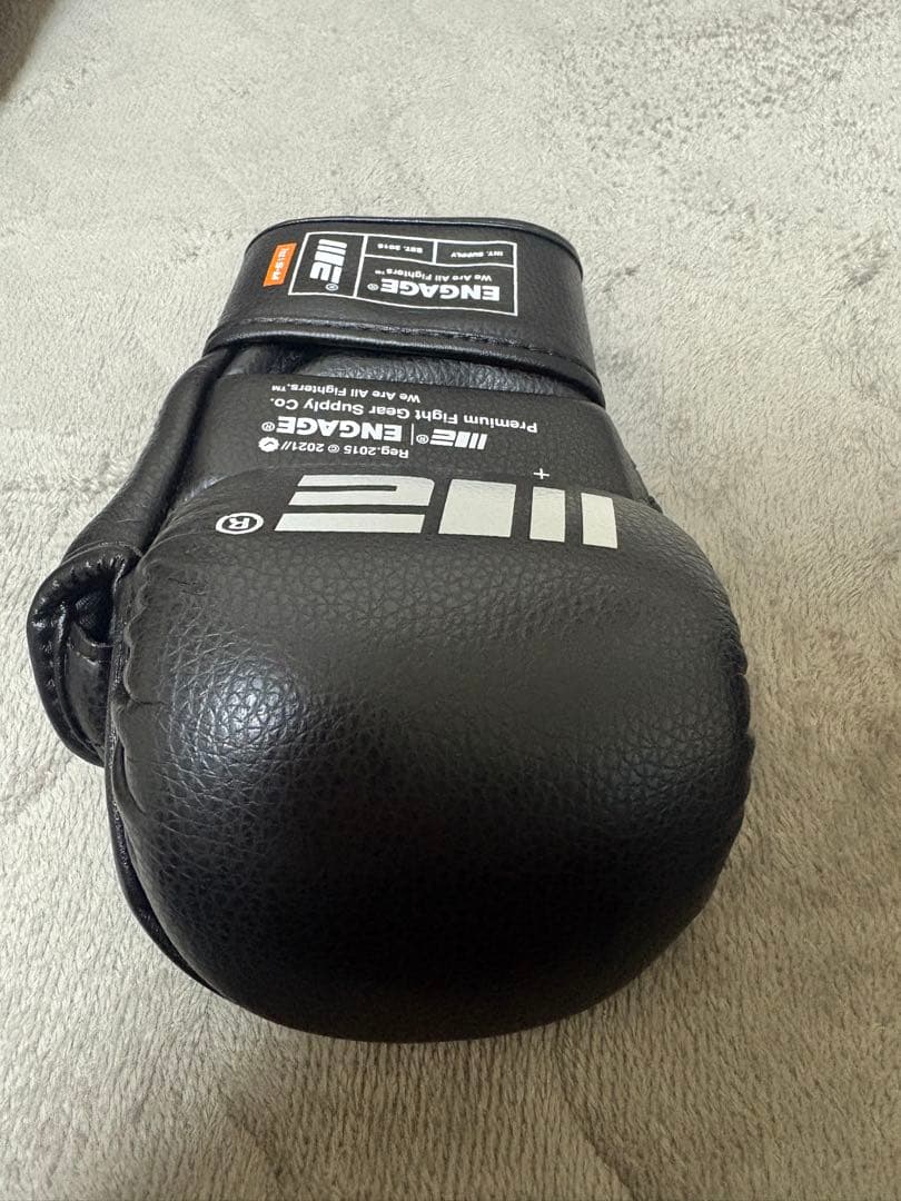 ENGAGE パウンドグローブ S/M【完売品】