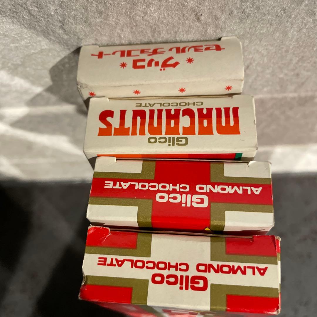 チョコレート空箱　セシル　マカナッツ　アーモンド2 グリコ　昭和レトロ