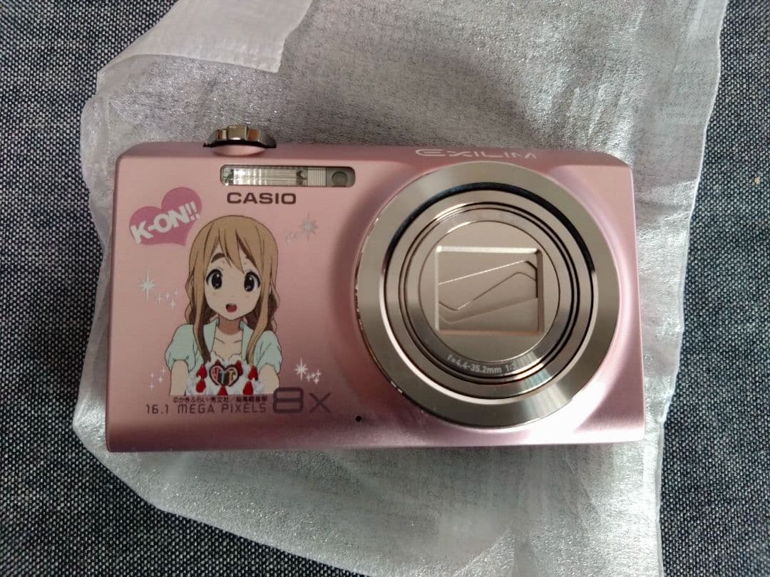 カメラ　けいおん!!×CASIO EXILIMコラボデジタルカメラ 琴吹紬
