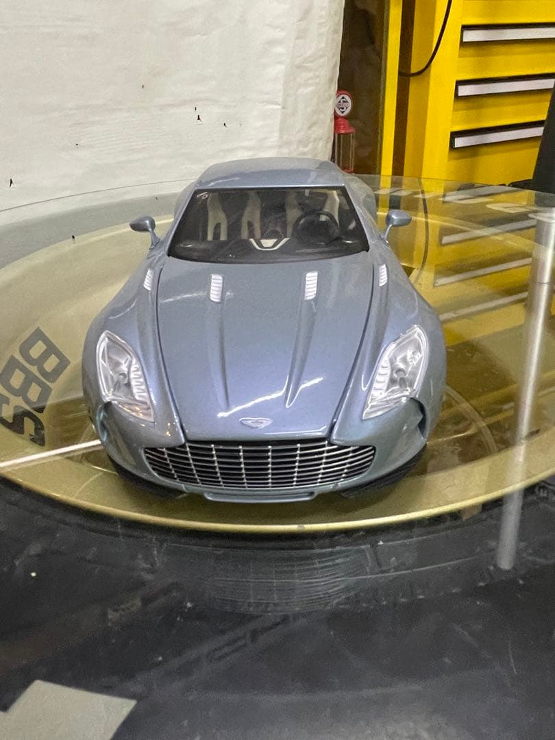 アストンマーチン