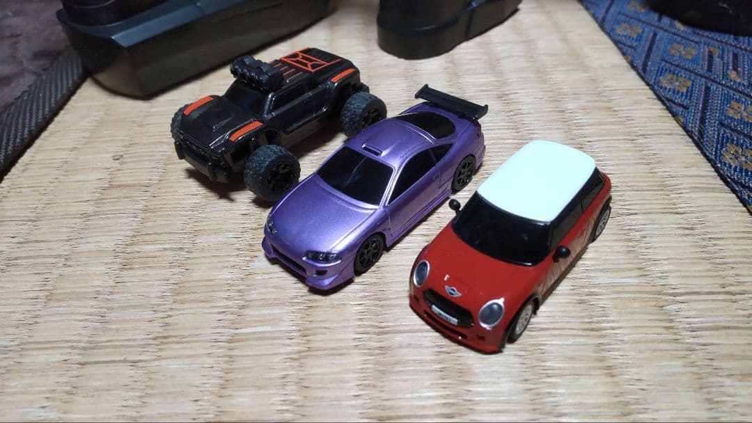 TURBO RACINGの1/76ラジコン2点まとめて