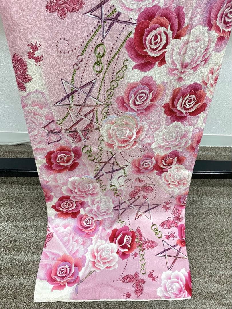 ファッション誌振袖 vivi 豪華 銀通し 刺繍 紋意匠 薔薇 身丈176cm