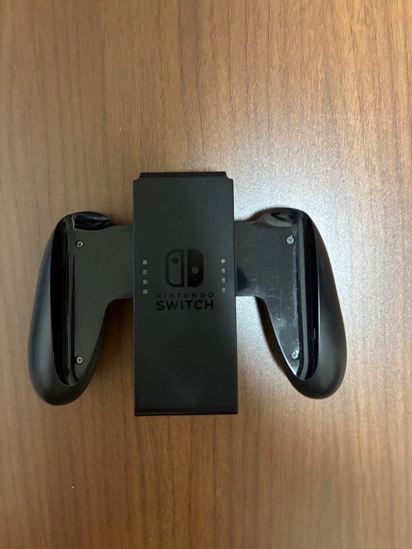 Nintendo Switch 赤青とSwitchソフト4つとヘッドホン