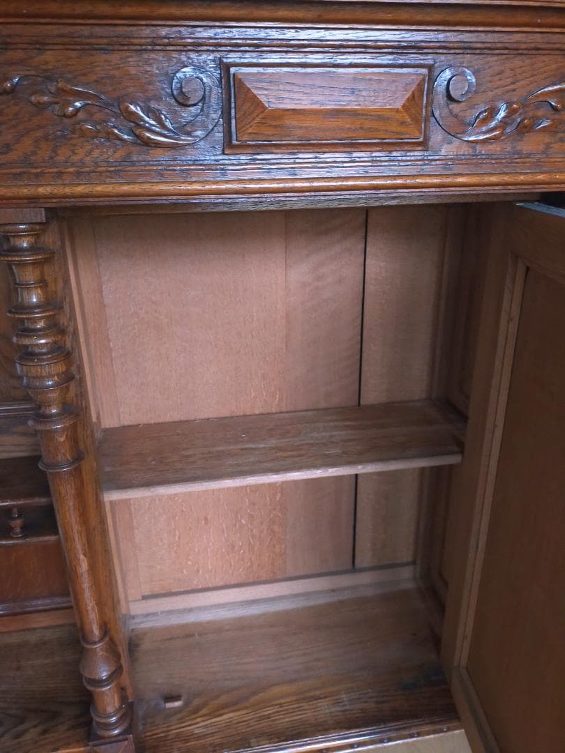 アンティーク　キャビネット