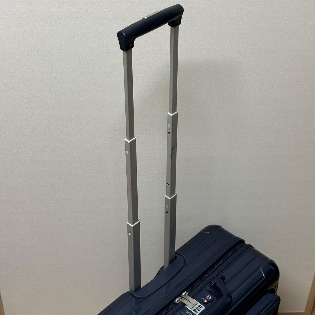 希少！リモワ　840.50 サルサデラックスハイブリッド　4輪　32L ネイビー