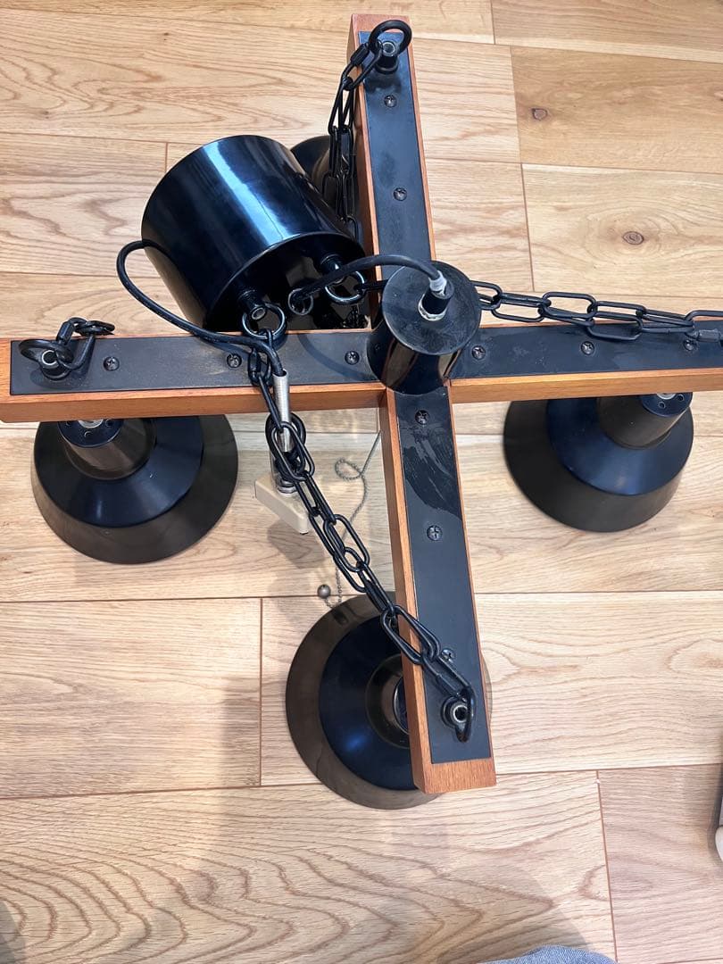 SNAFKIN CROSS ペンダントライト 4灯　ハモサ