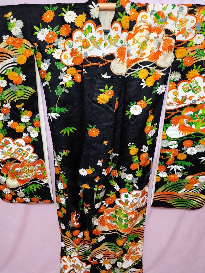　成人式　豪華振袖　レトロ振袖　黒　振袖のみ