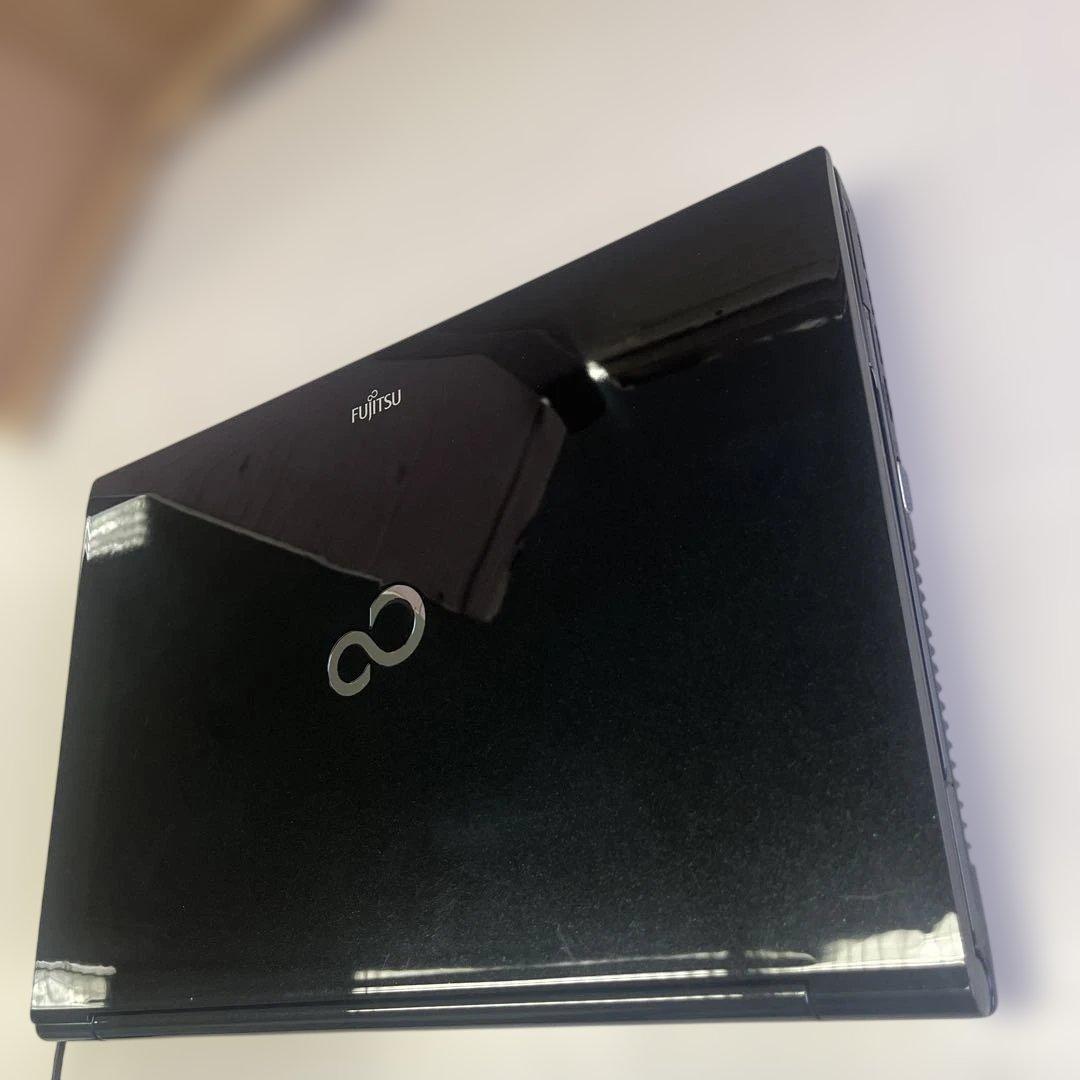 ☆訳有美品☆SSD搭載WindowsXP☆富士通15.6インチPC☆第3世代i7