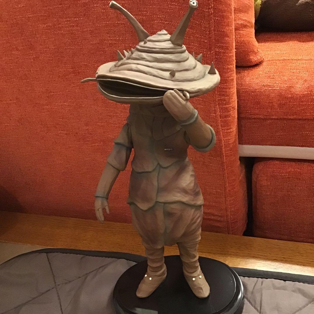 カネゴン　フィギュア