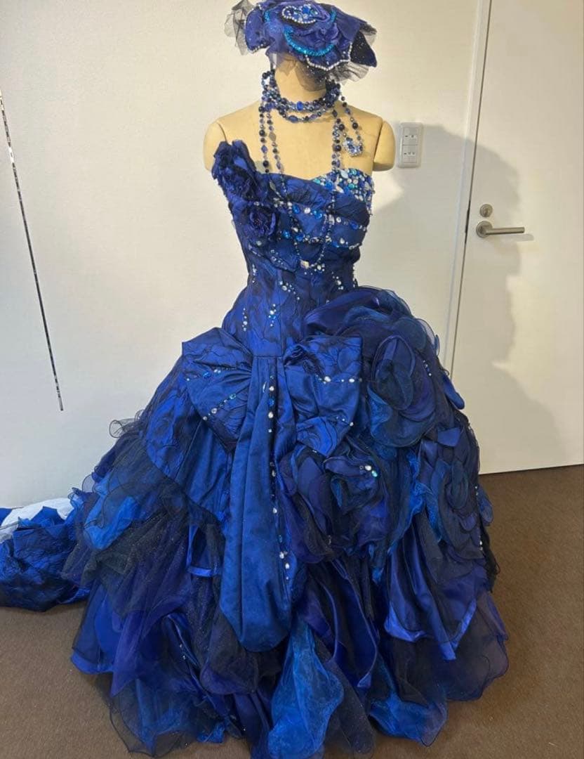 【先約済】青のフリルドレスと帽子セット