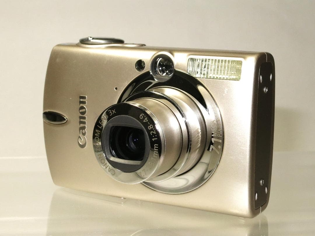 Canon IXY DIGITAL 700 　完動品　純正バッテリー、充電器付属