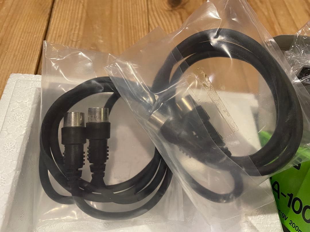 Roland PG-10 シンセサイザー