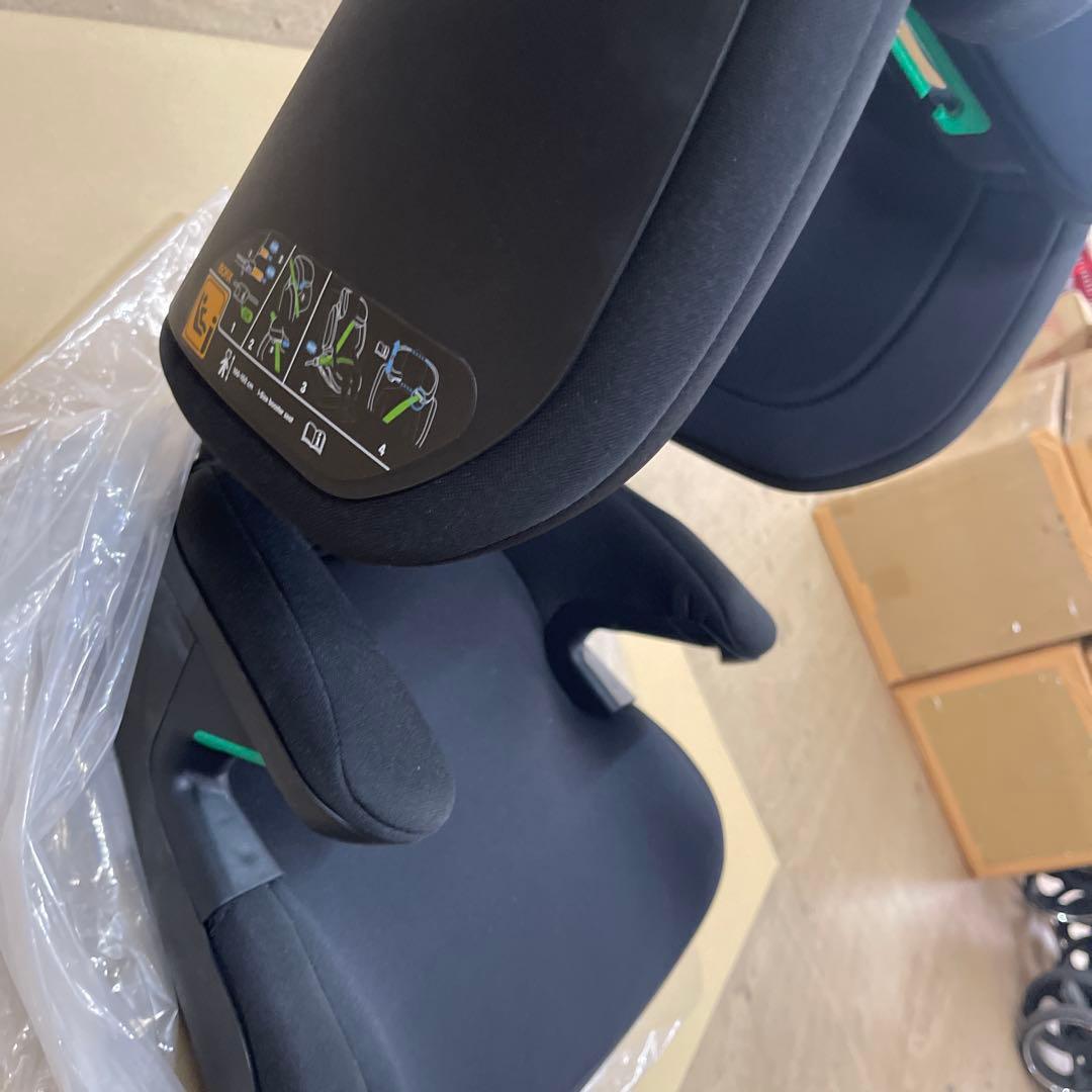 MAXI-COSI ジュニアシート Morion i−size　ブラック