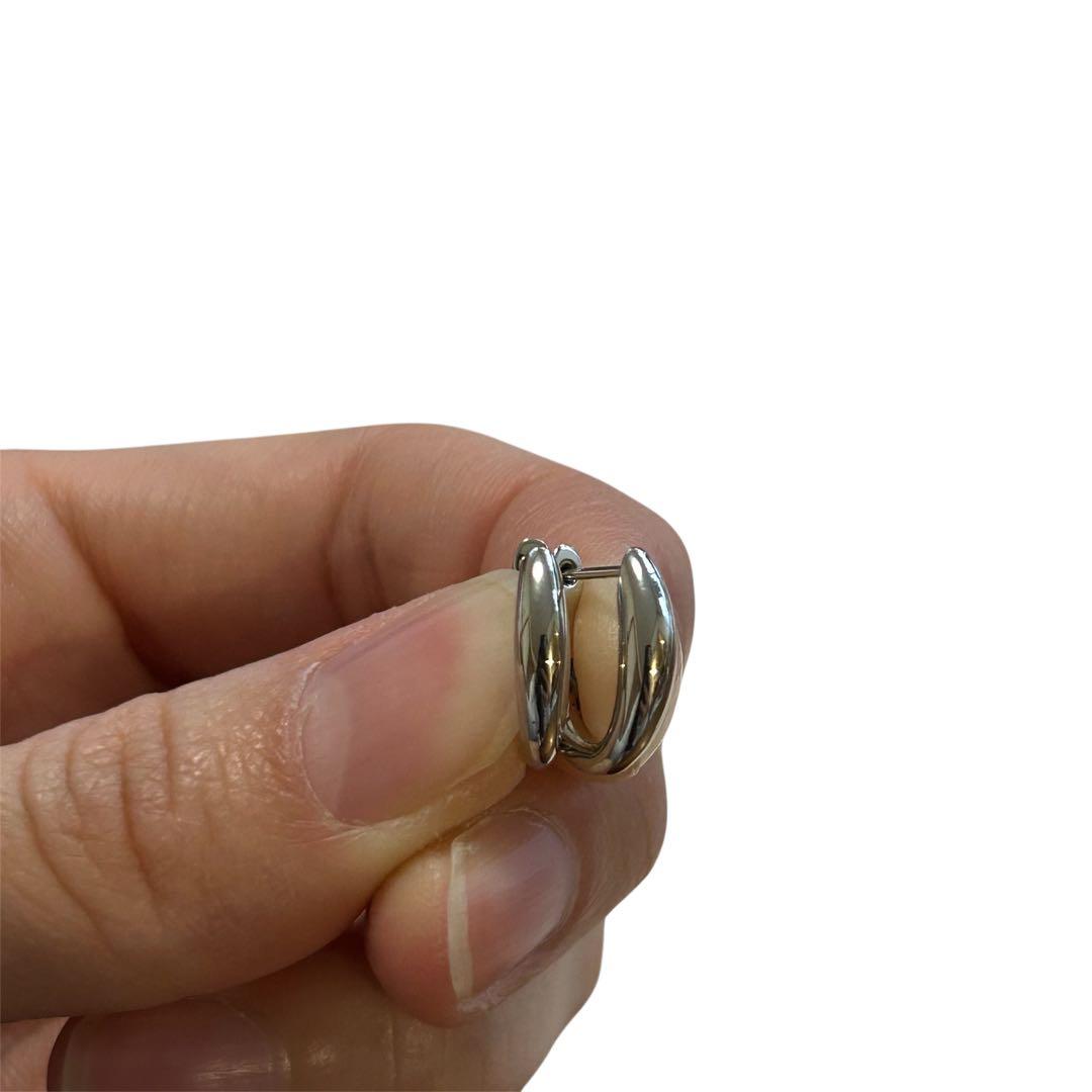 極美品 ete エテ　現行品　チャンキー ハグピアス プラチナム　シルバー925