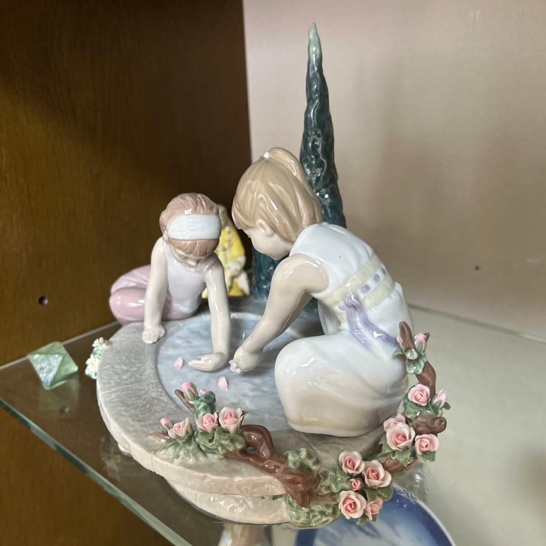 リヤドロ　箱付き　少女　陶器製 子供 置物 希少美品